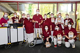 Das Reinigungsteam der Park Klinik mit GF Marko Schwartz