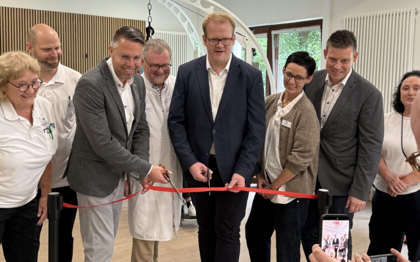 Gerätegestütztes Gangtraining modernisiert neurologische Rehabilitation in den Gräflichen Kliniken Bad Driburg